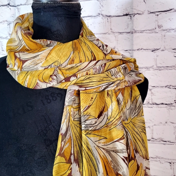 Unbranded Banana Yellow, White Foliage Fauna Rectangular Scarf - Picture 3 of 6